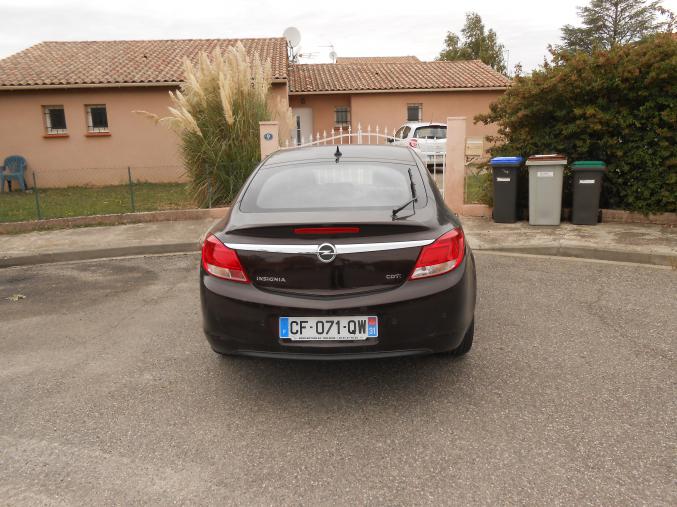 Opel Insignia berline version Connect pack 2.0 cdti 130