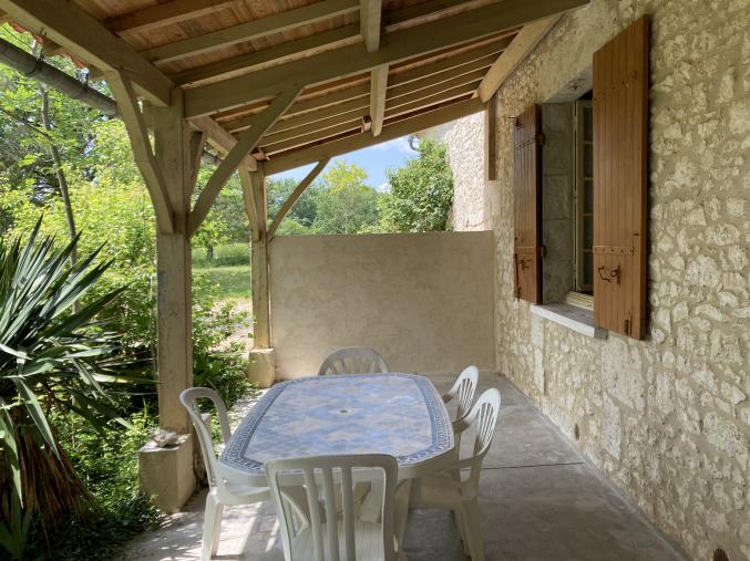 Maison ancienne en pierre de 136 m² sur magnifique parc de 4061 m²