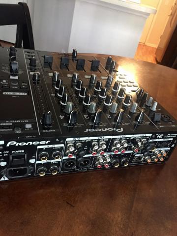 Table de mixage DJM900nxs