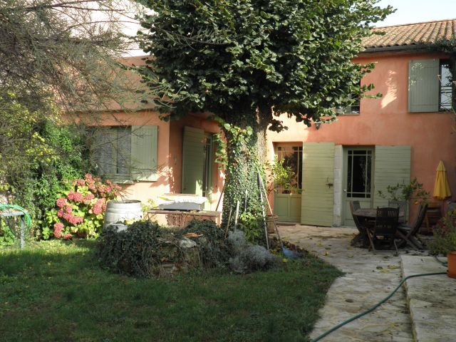 EMPLACEMENT D'EXCEPTION  EN PLEIN CENTRE VILLE DE MARMANDE