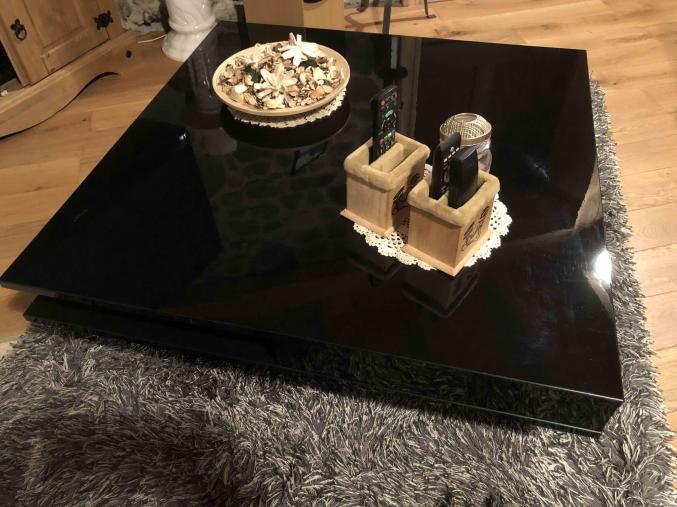 Table basse brillant noir 95x95 cm