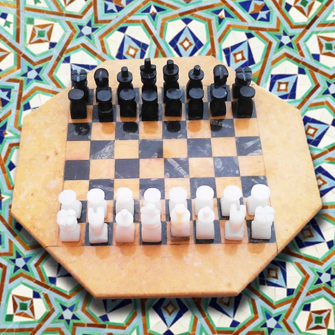 Échiquier en marbré fossilisé