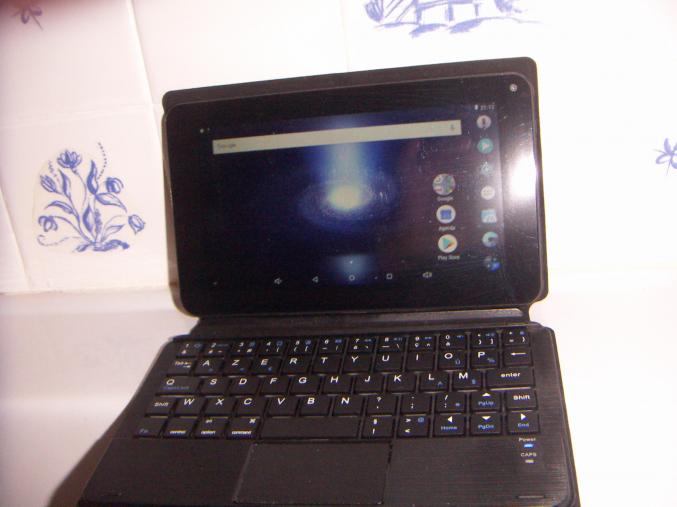 Vend une tablette  tactile