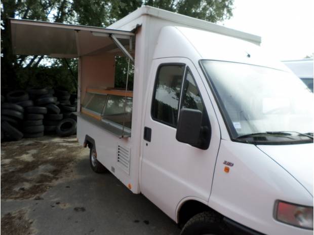 FIAT Ducato camion magasin a amenager en snack