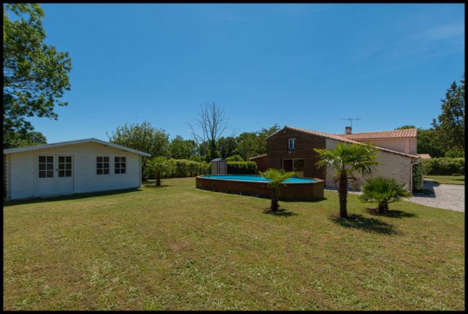 Maison ancienne rénovée 201 m2 sur terrain 1648 m2