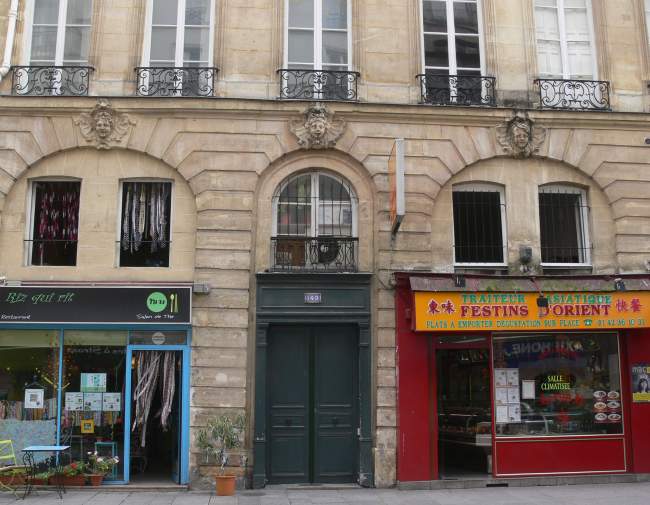 Fonds de Commerce 45 milles euros pour un resto japonais 2 pieces 80 m2terrase