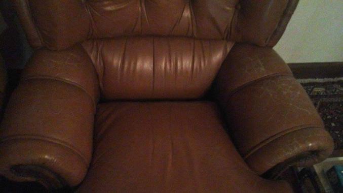 Fauteuils   cuirs  marrons