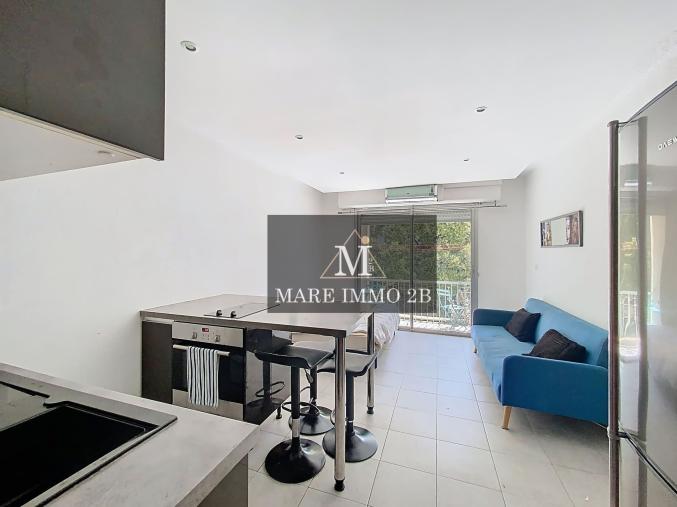 Exclusivité: Centre-ville de Calvi, Calme garanti