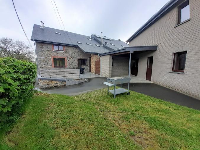 Ardennes Stavelot gîte 14 personnes