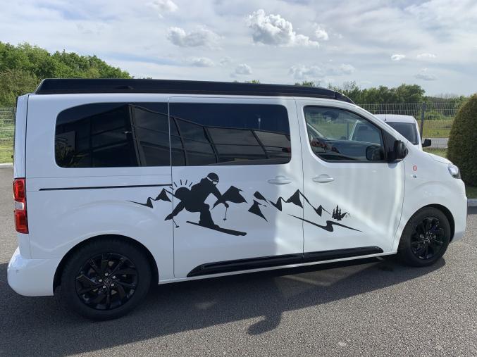 Fourgon Citroen Jumpy 2l diesel 2019 avec 7500 Km Blanc