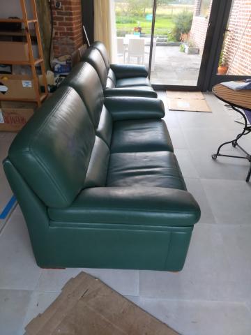 Salon cuir vert. excellente fabrication