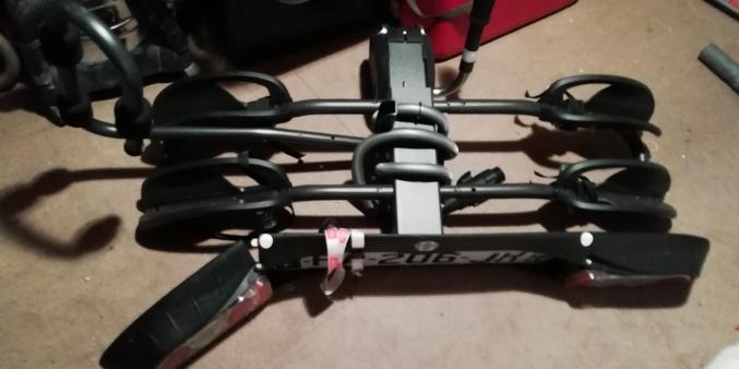 Porte 2 vélos sur attelage auto