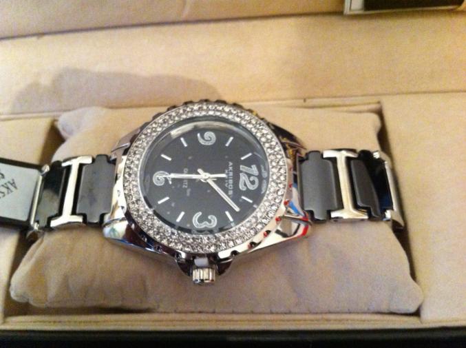 Montre femme neuve akribos ak514bk crystal ceramic neuve
