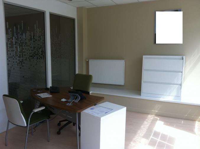 SURFACE COMMERCIALE DE PLUSIEURS BUREAUX