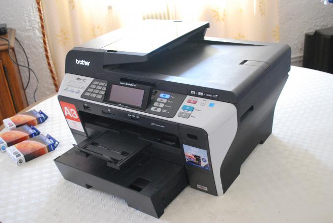 Imprimante multifonctions A3+_Brother MFC-6890CDW