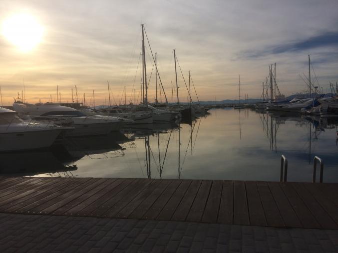 Loue amarre à L'année