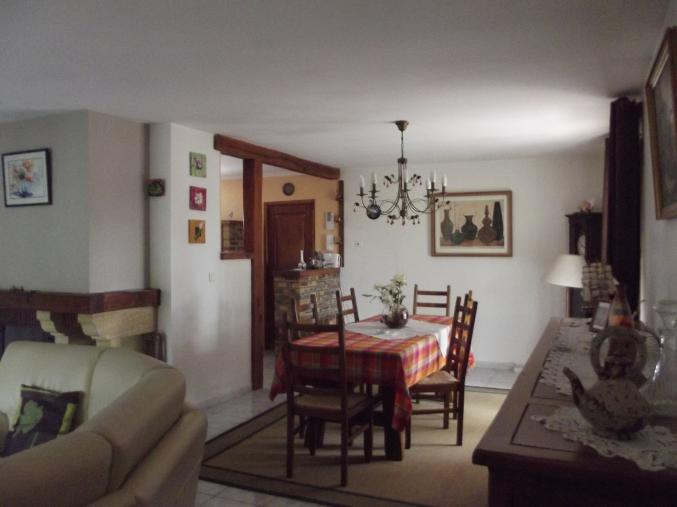 VILLA 124m² HAB 4 CHBRES sur 2500m² sans vis a vis