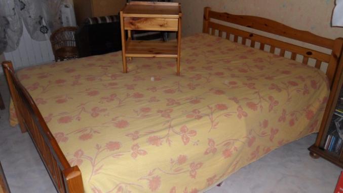 BOIS DE LIT PLUS CHEVET