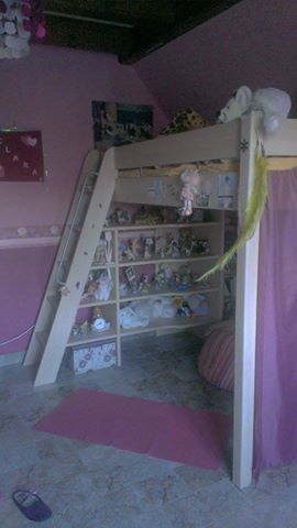 URGENT lit mezzanine