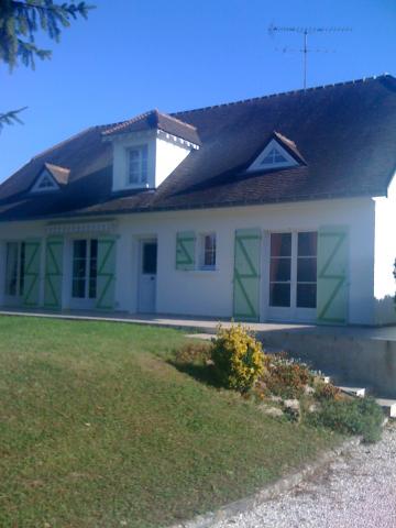 Grande maison à la campagne