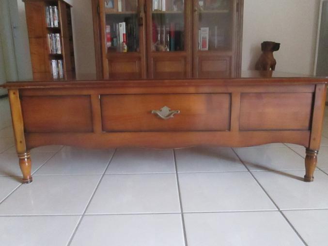 Table de salon en merisier