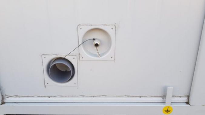 BATIMODULE 8′ Sanitaire (WC/LAVABOS)