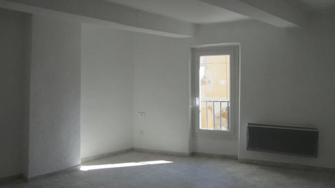 Loue maison de village