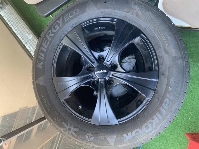 4 pneus Hankook 215/65 r16 avec 4 jantes Carmani 6.5x16
