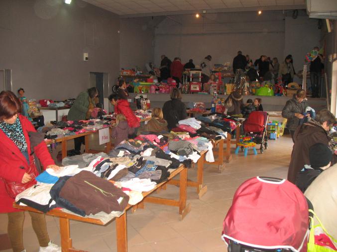 Bourse jouets, vêtements, puériculture 