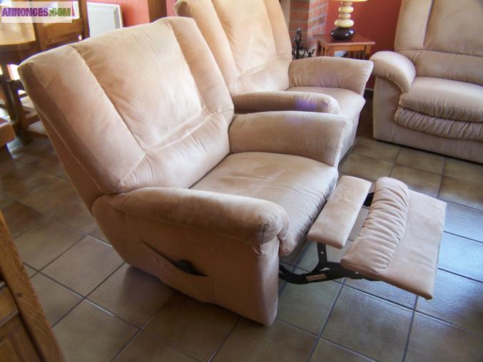 Salon canapé 2 places+fauteuils relax électriques