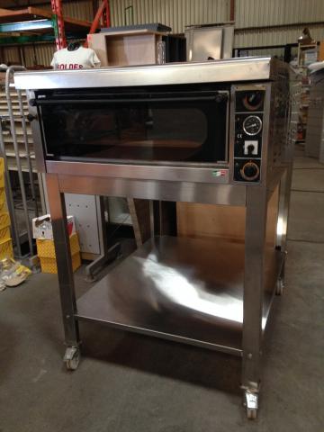 FOUR A PIZZA MAG INTERNATIONAL