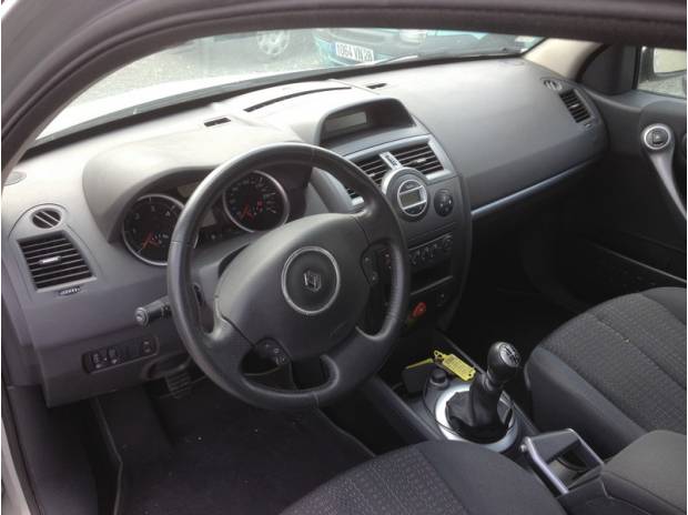 RENAULT MEGANE 2 II DCI 130 DYNAMIQUE 5P