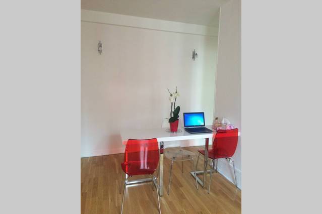 Location meublée appartement 3 pièces 50 m² Paris 16E