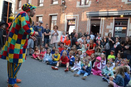 Spectacles de clown, animations de rue pour vos fêtes d'Halloween, Noël,...