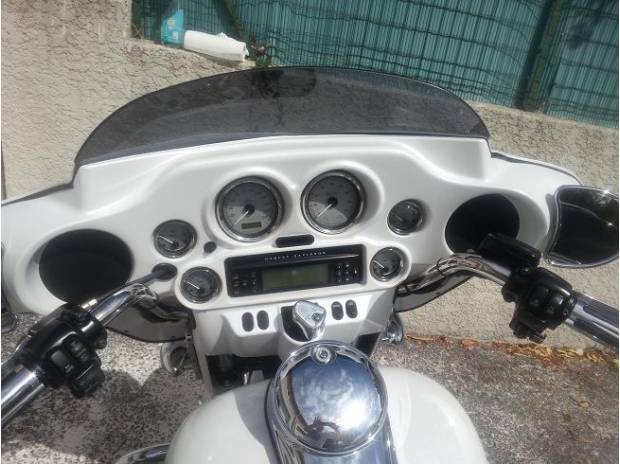 Moto HARLEY DAVIDSON Street-Glide