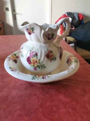 Plats creux et son pichet