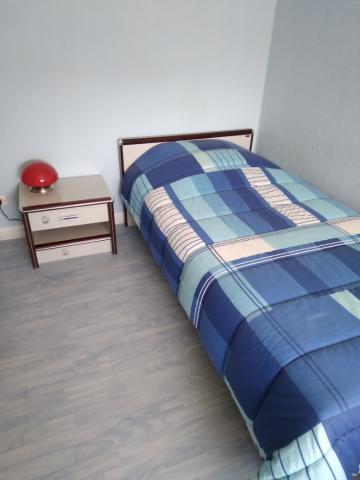 A vendre chambre à coucher de 1 personne