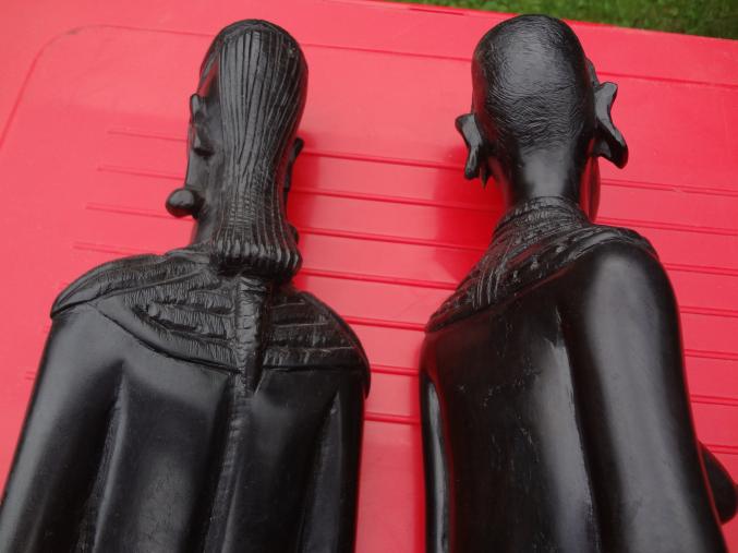 Couple en bois èbene