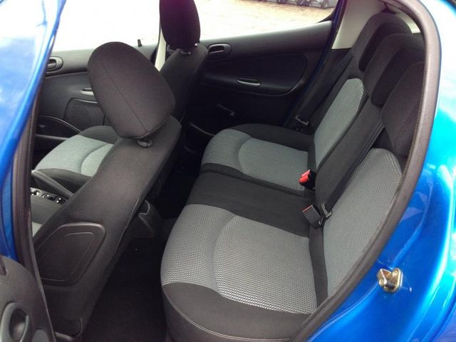 Peugeot 206 XR Présence 1.9D 2001