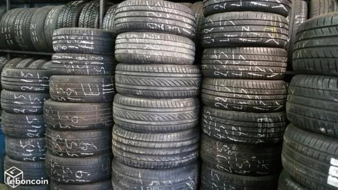 Pneus 225/65r16c 107 t continental quasi neufs