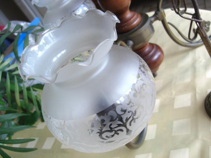 LUSTRE SUSPENSION 3 BRANCHES GLOBES TRADITIONNELS