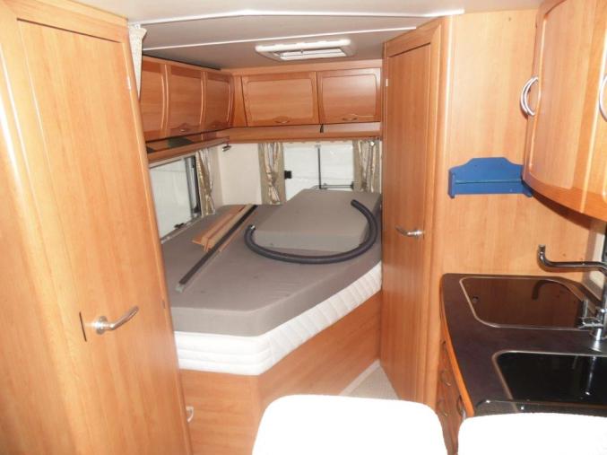 Eura Mobil Contura 652 SB - 2005