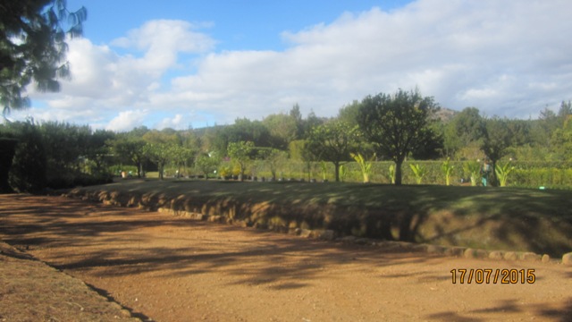 A VENDRE ANTSIRABE MADAGASCAR - UNE TRES BELLE PROPRIETE AVEC UN PARC PAYSAGE  – IDEAL POUR ACTIVITE PROFESSIONNELLE/ HABITATION –