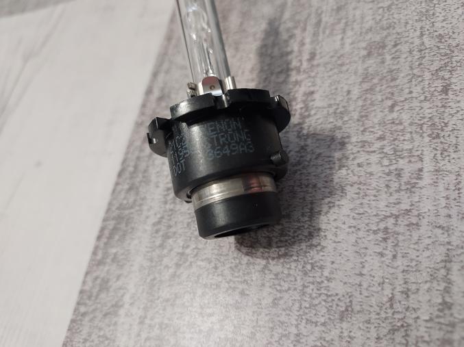 AMPOULES XENON NEUVES D1, D2 ET D3