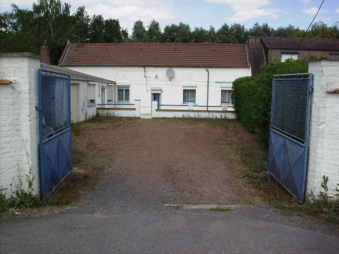 Vend grand ancien corps de ferme