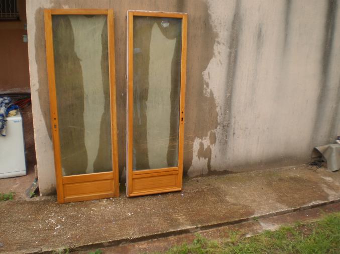 PORTE EN BOIS DOUBLE VITRAGE