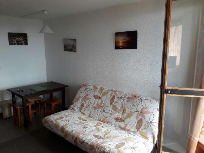 Joli studio avec balcon pour vacances à la montagne