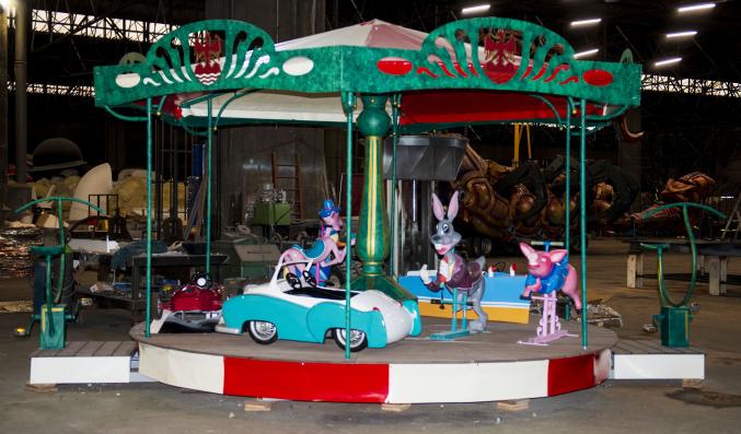 Carrousel écologique à propulsion parentale