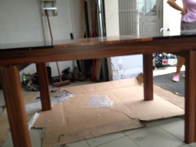 TABLE DESIGN NOYER PLATEAU VERRE NOIRE NEUVE