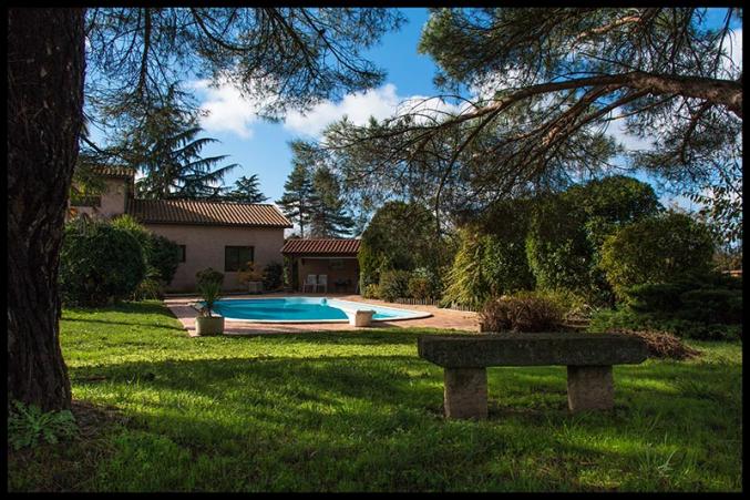 Maison 4 chambres + bureau, 243 m2 avec piscine